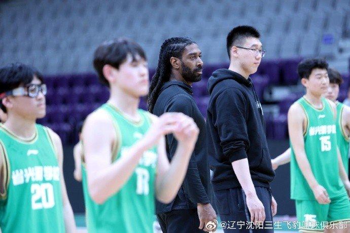 业余爱好者如何系统地学习篮球技能_1