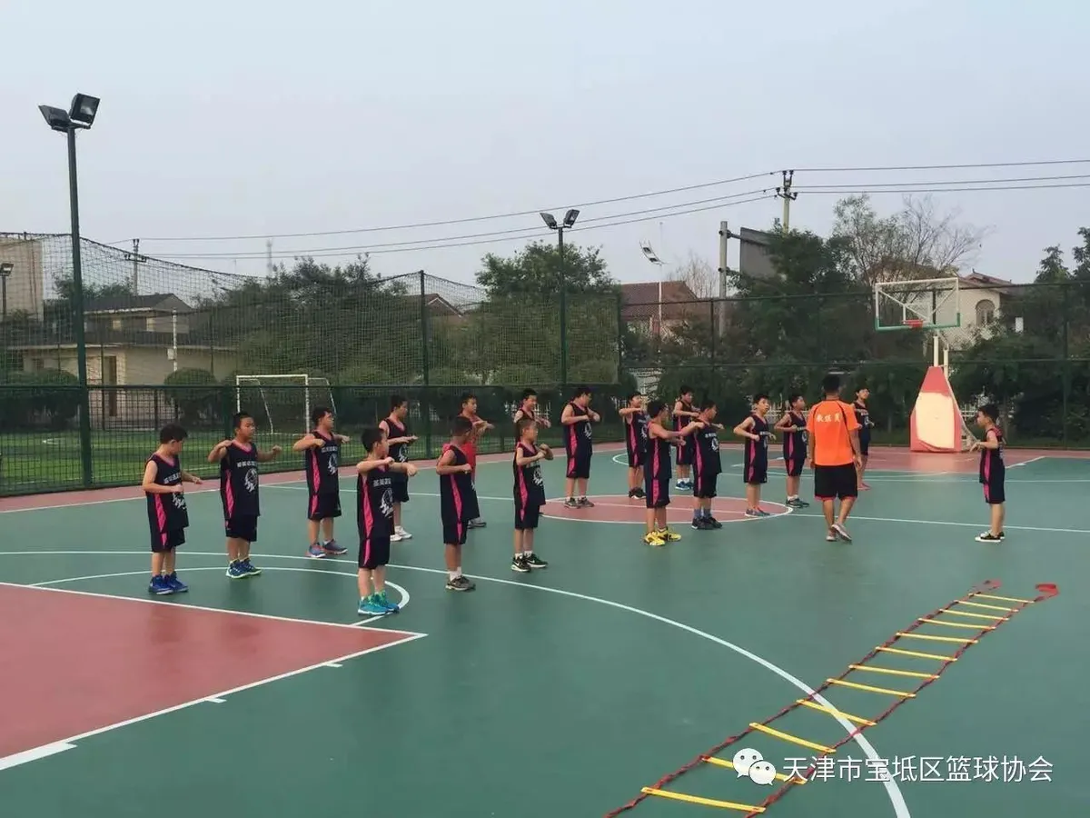 通过哪些训练方法可以有效提高篮球耐力?_0